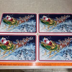 Vtg Plate Place Mats Santa Reindeer Christmas wipe clean vinyl 17x11” Snow MCM